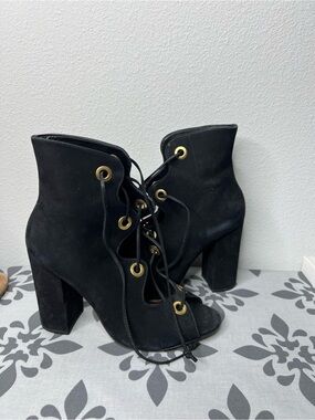 Steve Madden Black Lace-Up Suede High Heel Ankle Boots